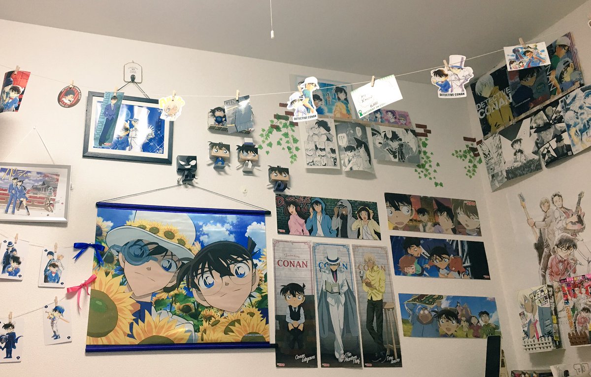 de_co_0821's tweet photo. ポスターとか全部入れ替えた💕

1枚目➡️before
2.3.4枚目➡️after

Kコのタペストリーお気に入り😍
あと、リボンでちょっと可愛くしてみた🎀
そして、サンデーを飾れるように！！
満足満足〜ヾ(*´∀｀*)ﾉ
#こんな部屋でも引かないよって人RT https://t.co/LVzrrZoJag