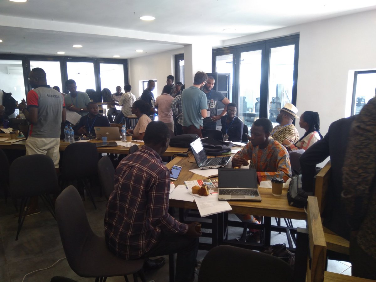 InfoDrifts's tweet image. Infodrifts is live at the #hackquantum blockchain hackathon Lagos, Nigeria