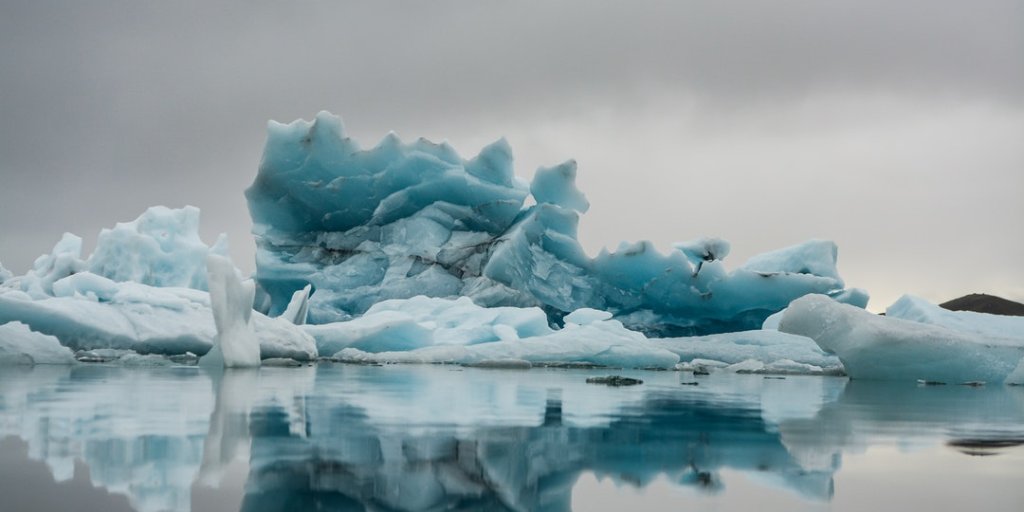 NERCscience's tweet photo. Don't miss #ArcticLive! The live education event designed to ignite students’ curiosity for extreme environments. Sign up now - https://t.co/PbG2kt5INh @Arctic_Office @ExeterMarine @XLCOceansEd @PlymouthMarine @CezzaLew @ratherbeinsea @clara_nielson @DrKatieSmith @EllieWorldwide https://t.co/4Pq6B2LFnp