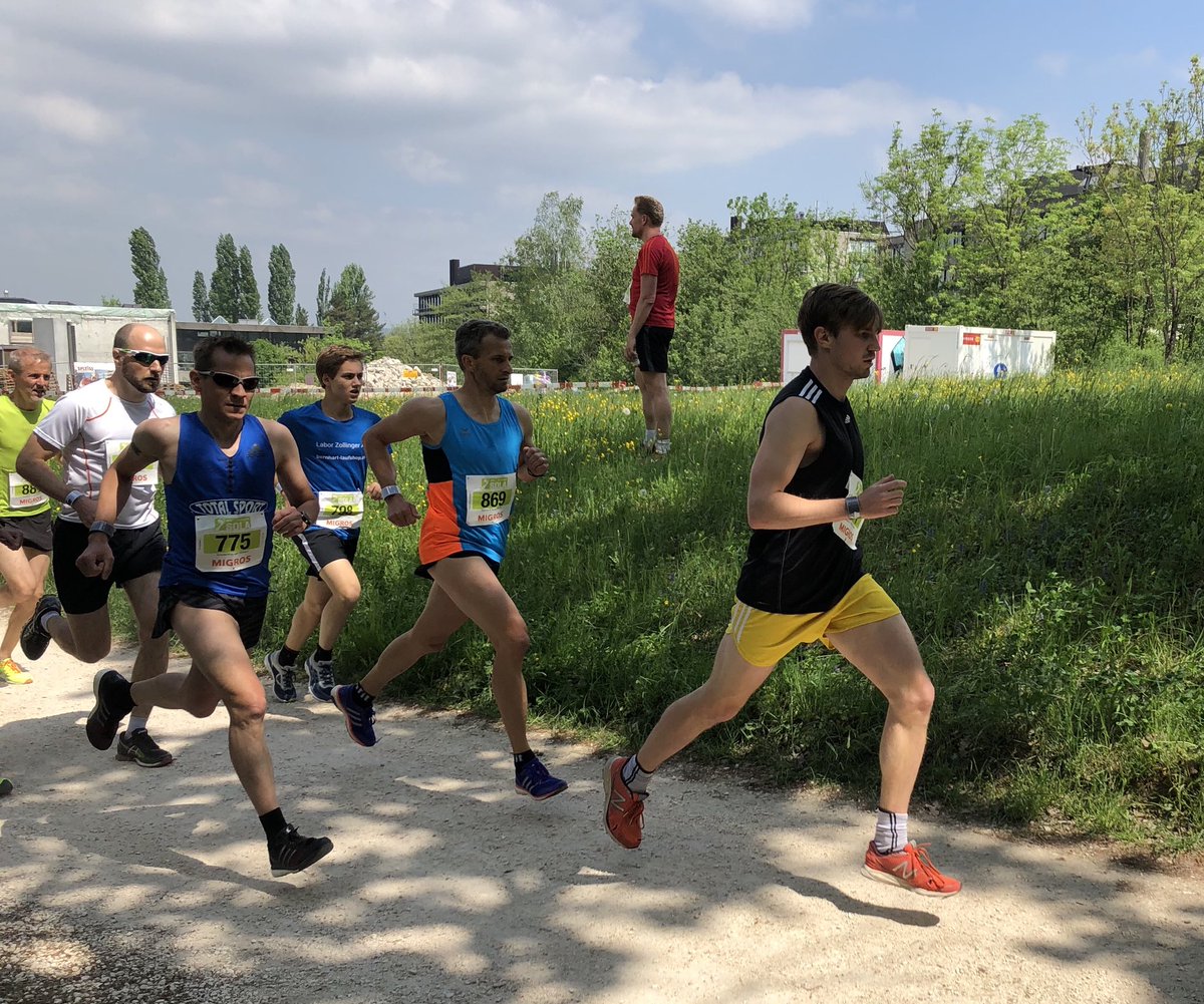 TVOerlikon's tweet photo. Neustart am Nachmittag mit Strecke 8. Werden TV Örlike und/oder TV Oerlikon 1 mit einer Teamumstellung nochmals an die Runningfreaks herankommen?
#SOLA2018 #GoTVOerlikon https://t.co/FNYYcOPJHK
