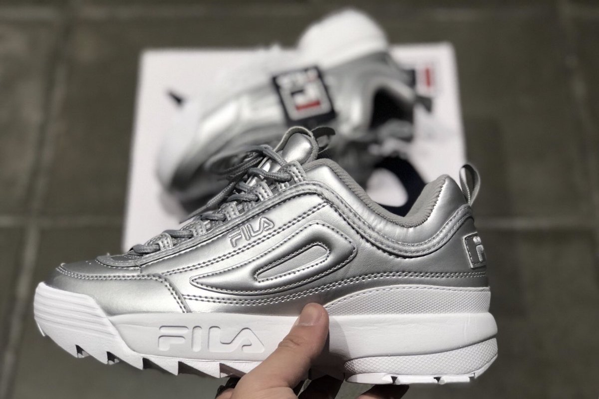 fila triple s