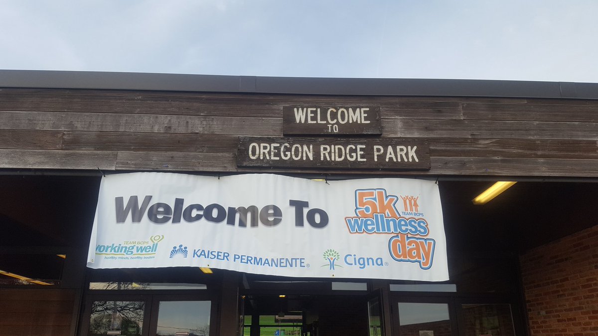 superlunchlady's tweet photo. It's a great day for a run! Come out with your family for a great time! https://t.co/kGtMk9F1WR