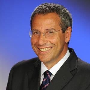 dipierromarco's tweet photo. Sami Kahale è il nuovo direttore generale di Esselunga. Ingegnere, negli ultimi 33 anni in Procter&amp;Gamble.
#esselunga #gdonews https://t.co/nRzQFoeAek
