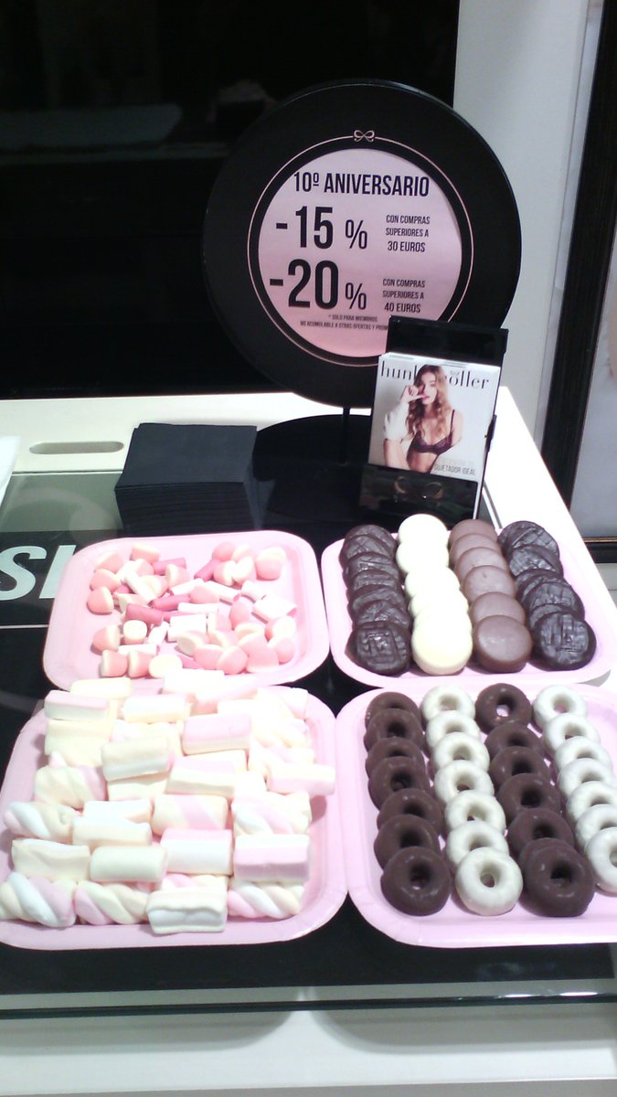 10° ANIVERSARIO HUNKEMÖLLER ISLAZUL, TODO LOSTO PARA CELEBRARLO @hkmlagavia <a href="/Rociomm89/">Rocío Moraleda Marín</a> <a href="/Trainer_HKMSP/">HKM_Trainer SP</a> <a href="/MissLumpen/">Pepa Lumpen</a> <a href="/cantor_monica/">Mónica Cantor</a>