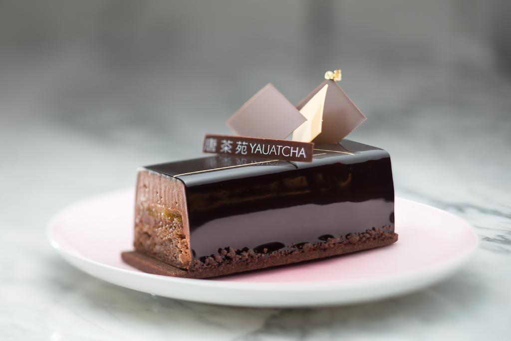 Chocolate forastero: a blend of 41% alunga milk chocolate with tangy passion fruit #SpringCollection spr.ly/6013Ddr1L