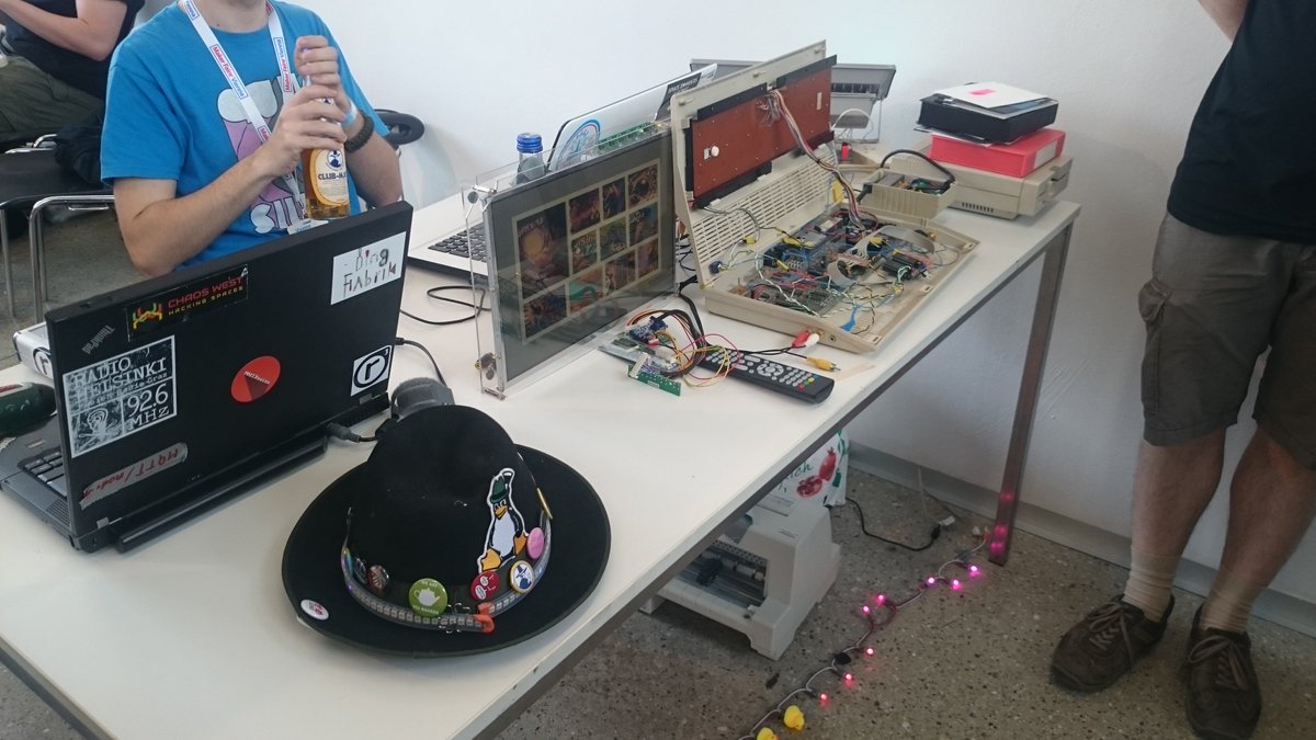 realraum's tweet photo. Wir machen die #MFV18 zur DemoParty https://t.co/L3mIx3mDYh