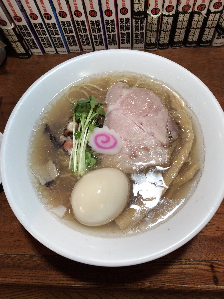 machan0325's tweet photo. 戸塚にある麺酒処ふくろうさん
① はまぐり×干しタコラーメン〈ミックス〉＋味玉
② おつまみ〈青ザーサイ、天然真鯛刺身、はまぐり出汁巻き玉子〉
③ ビール🍺×2
夜はふくろうさんへ🎵
めちゃくちゃ美味すぎてヤバかった😆😆✨
最高の夜になりました🌉 https://t.co/oViBInjlGE