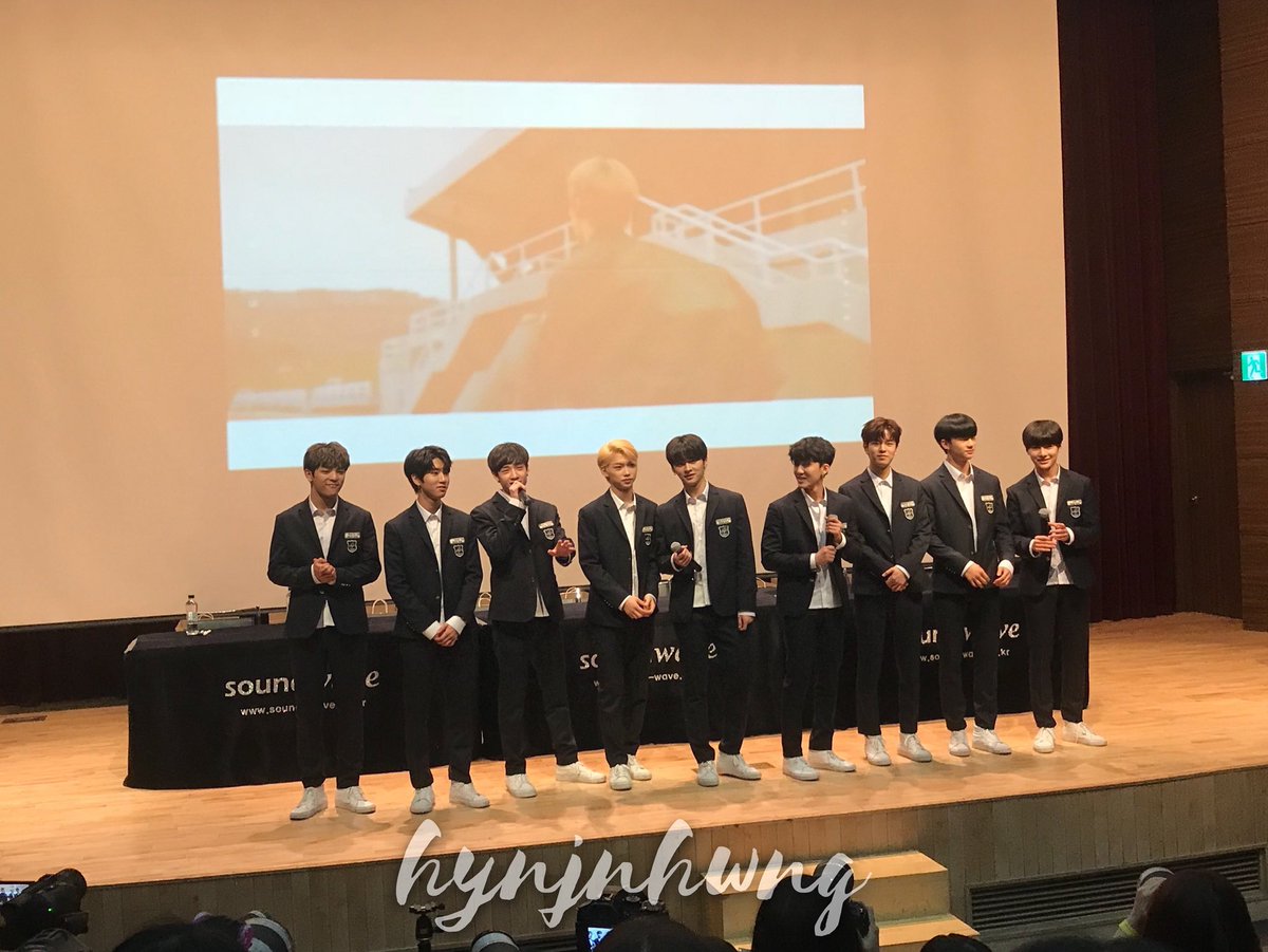 strqy's tweet photo. stray kids in suits 

oh my god https://t.co/VUcuk7txss