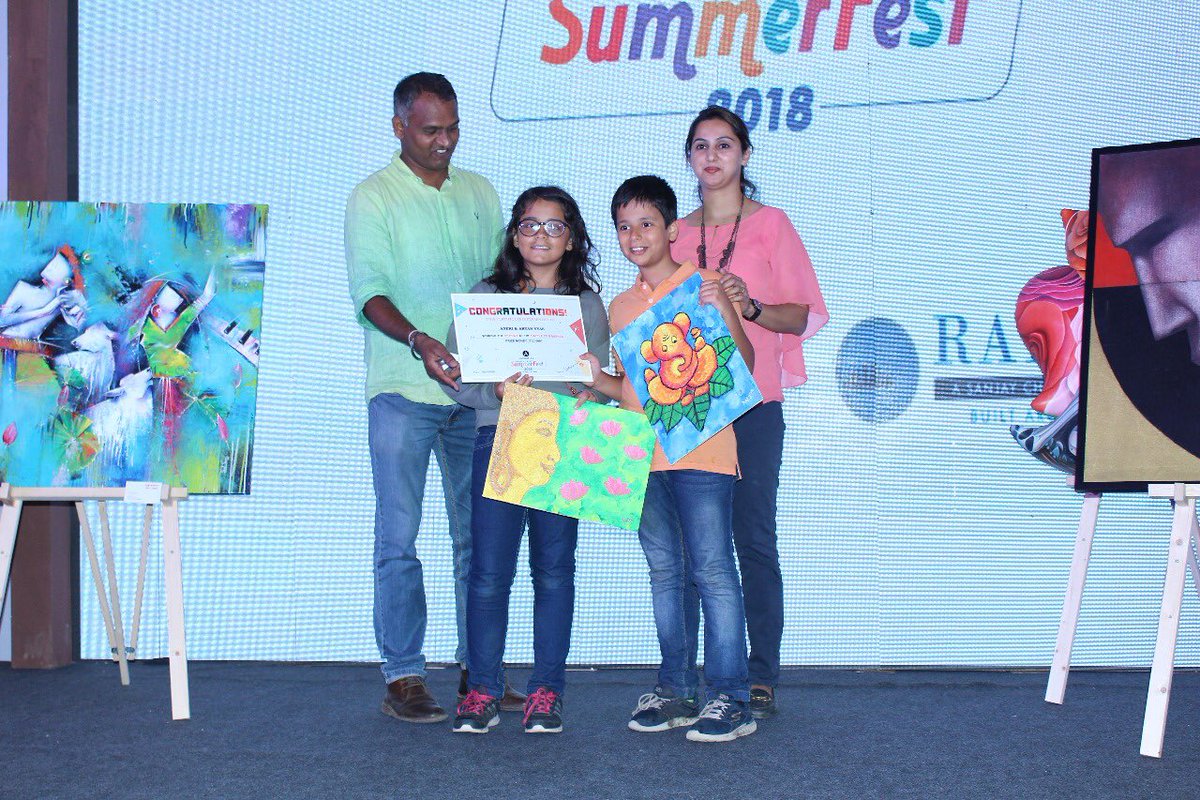 summerfest54's tweet image. The Battle of the Brushes was one beautiful war of paints and imaginations. It's with immense pride that we felicitate the winners at #SantacruzSummerfest. #RadiusDevelopers #Avenue54 #BattleofBrushes @radiusdeveloper