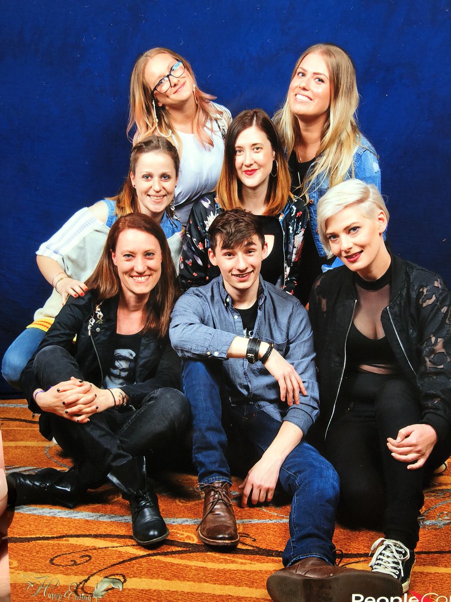 Madame_Regal's tweet photo. Best pic ever @peoplecons @Jared_Gilmore https://t.co/X2WsMyiVXQ