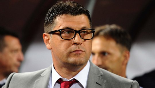 crvenazvezdafk's tweet photo. Vladan Milojević će potpisati novi dvogodišnji ugovor sa Crvenom zvezdom! #fkcz
https://t.co/1jEWByUfww https://t.co/ljD9cxih6K