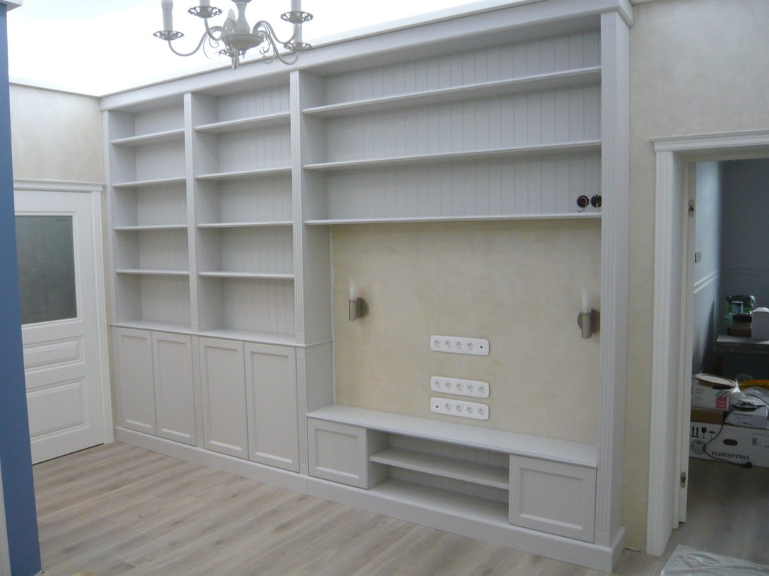 Mobili_Stile's tweet photo. И библиотека, и медиатека с нишей для ТВ.
#mebel_na_zakaz https://t.co/7TNi4R6m6g
