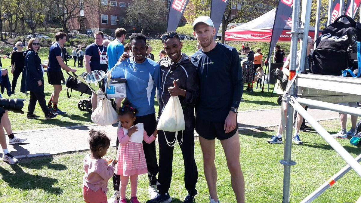 Hård dag på Kungsholmen! Tredje plats med 29:27 vilket är mitt snabbaste 10k hittils. Grattis Robel och Nappe till fina lopp!