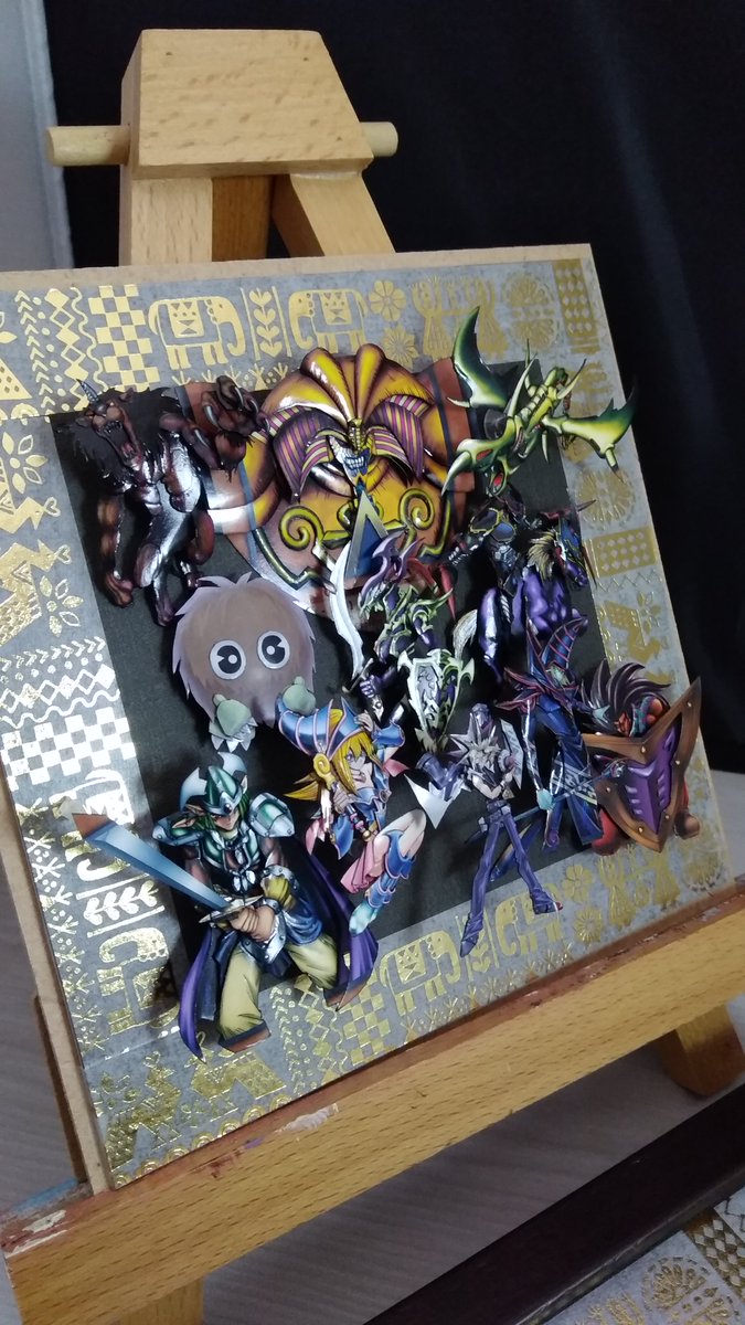 ぱらぴえろ 第33作 決 闘 王 です アテムとその仲間達を集結させたものになります 前回に比べサイズは小さいですが作業量は倍くらいになりました 壁画調のマスキングを使用しヒエラティック感を出してみました リプ先の動画もどうぞ 新作シャドー