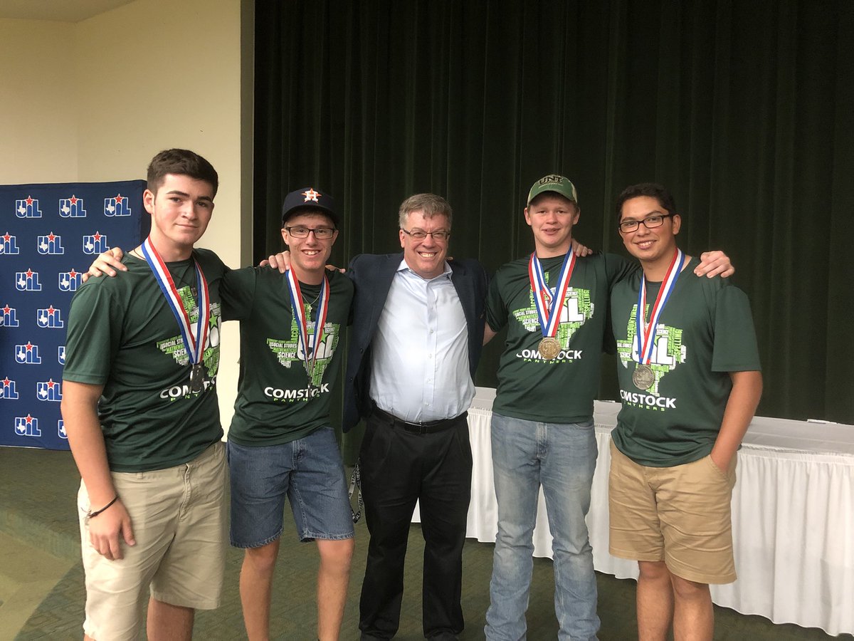 uilciande's tweet image. Just some of the many, many great people I met yesterday @uiltexas State Meet including some who had been to State four times. And win again this year. Impressive, y’all. Strong work.