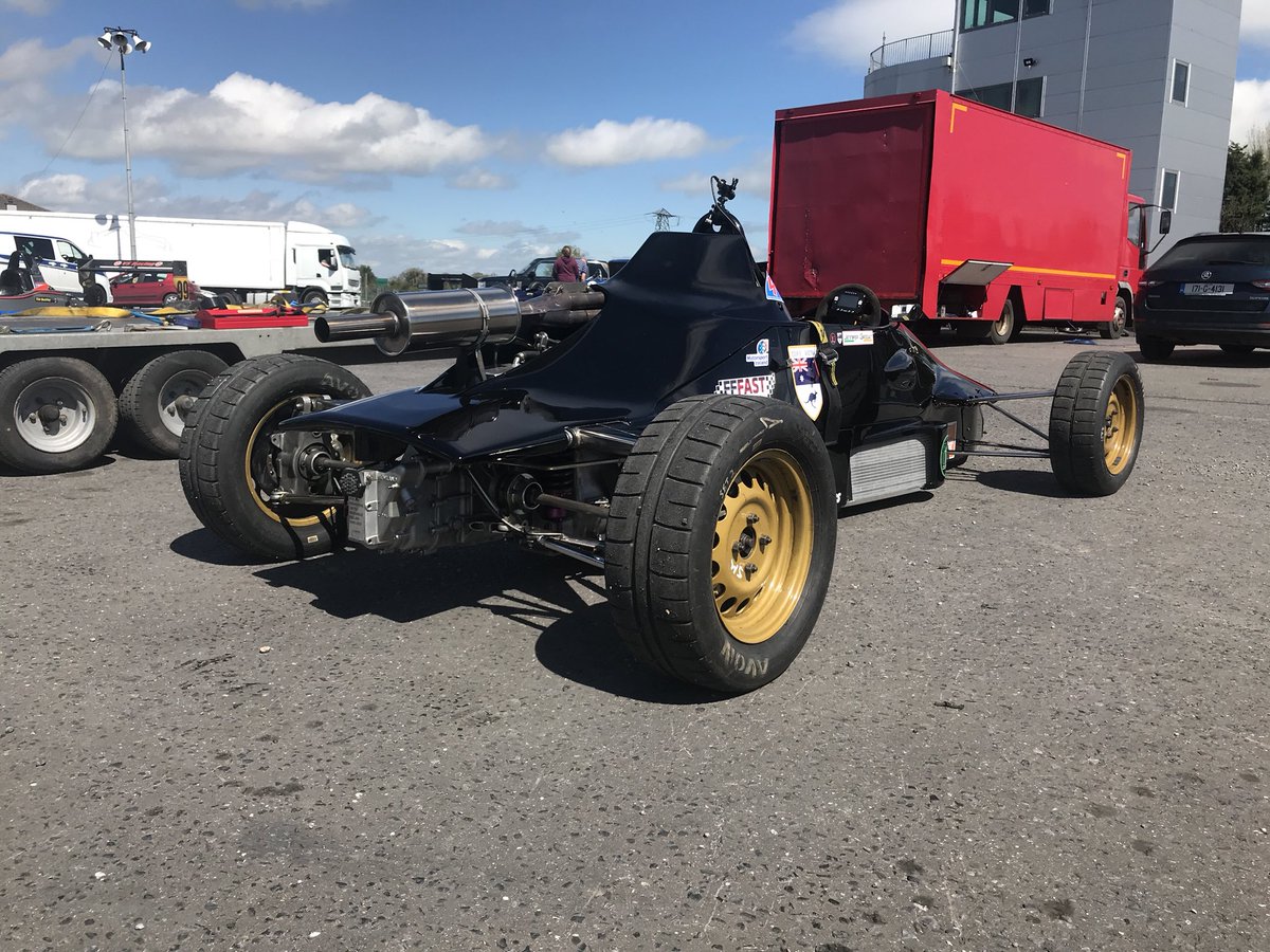 paulgroganeu's tweet photo. Best way to finish a day at the track! Leaving looking as good as we arrived!
#ff1600 #Motorsport #Racing https://t.co/s1JGvzwXzB