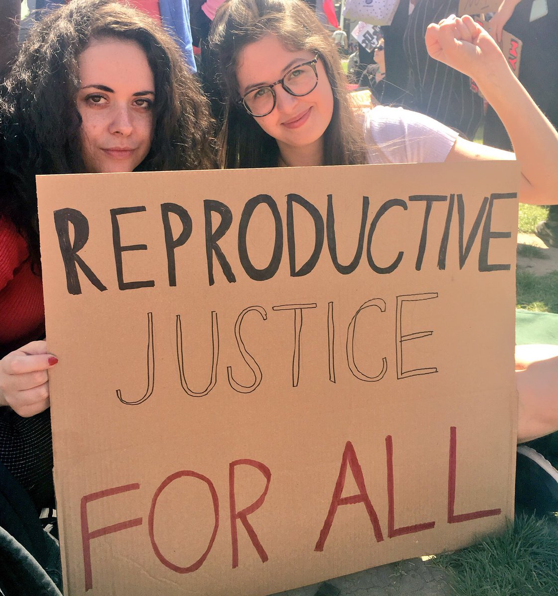 LDNYoungLabour's tweet photo. a beautiful day to stand up for free, safe, and legal abortions on demand #marchforchoice https://t.co/g2MjQLp7Xm