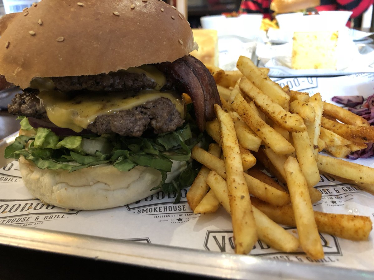 Jon - scotchandscifi tweet media