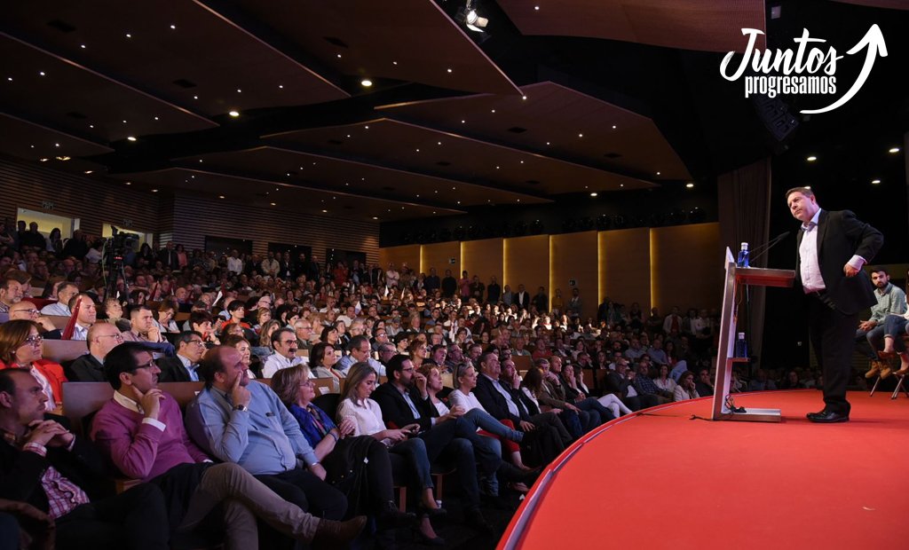 JoseleCaballero's tweet image. Emotivo acto hoy del @PSCMPSOE en Toledo. 3 años de gobierno socialista con @garciapage reconstruyendo nuestra región. Tenemos un proyecto para nuestra tierra y queremos hacerlo contigo. #JuntosProgresamos #JuntasProgresamos