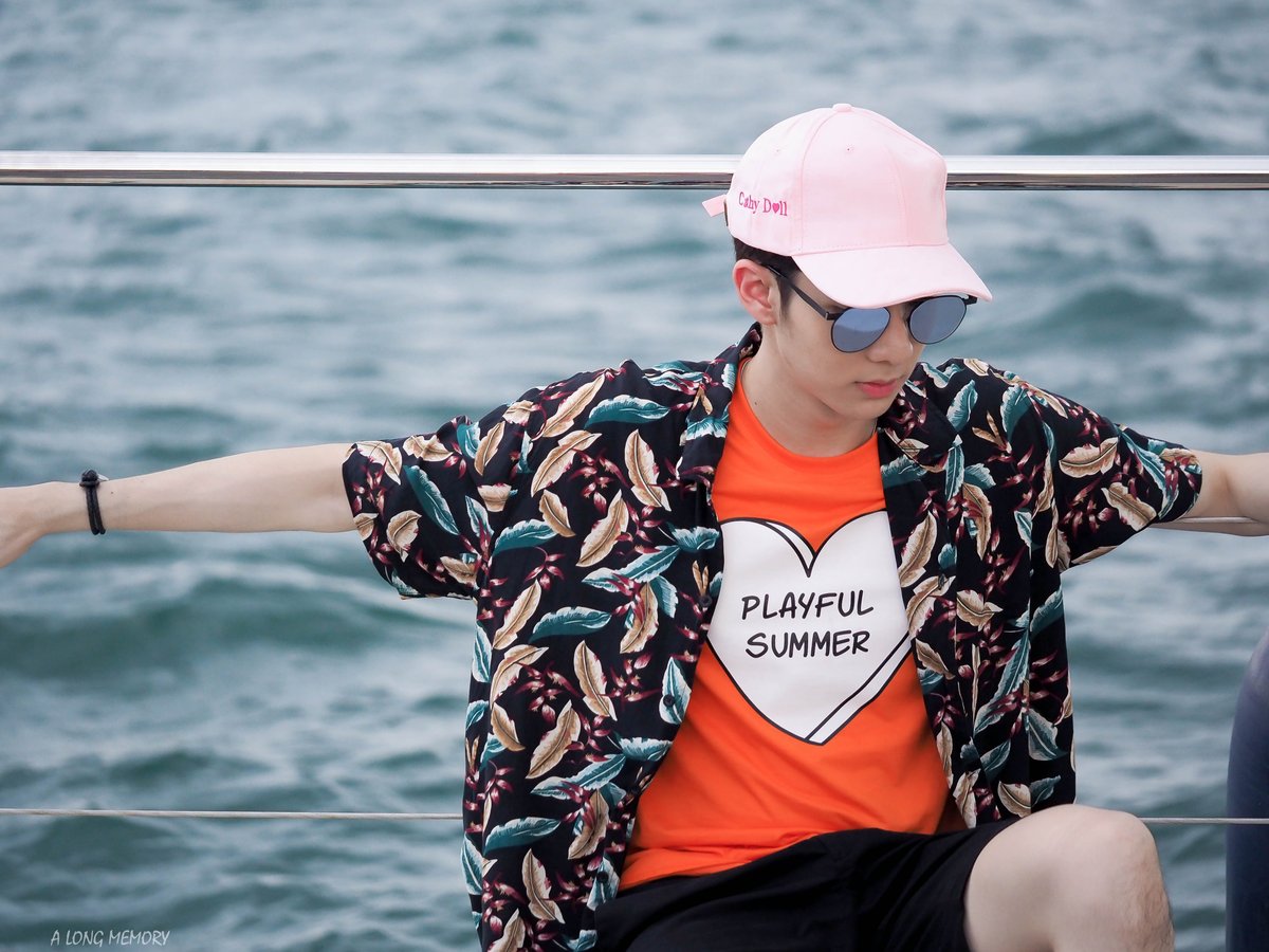 Alongmemory's tweet photo. บทจะเท่ก็เท่จนใจบางงงงง 😍💚   #kavinkvp #เลือกหนุ่มคู่ใจล่องไพรเวทยอร์ช1 @kavinpat_t https://t.co/jq5tNwsB45