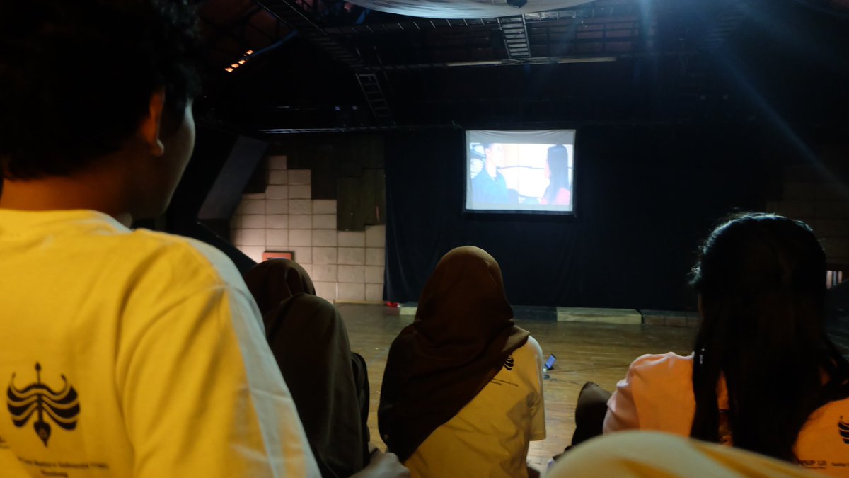 Keseruan Rock the Vote Indonesia di Institut Seni dan Budaya Indonesia, Bandung, tadi siang !! 🔥🔥🔥

#rockthevoteindonesia #rockthevote #ElectainmentOnCampus #PintarPilih_UtkJabar #PilgubJabarSemarak