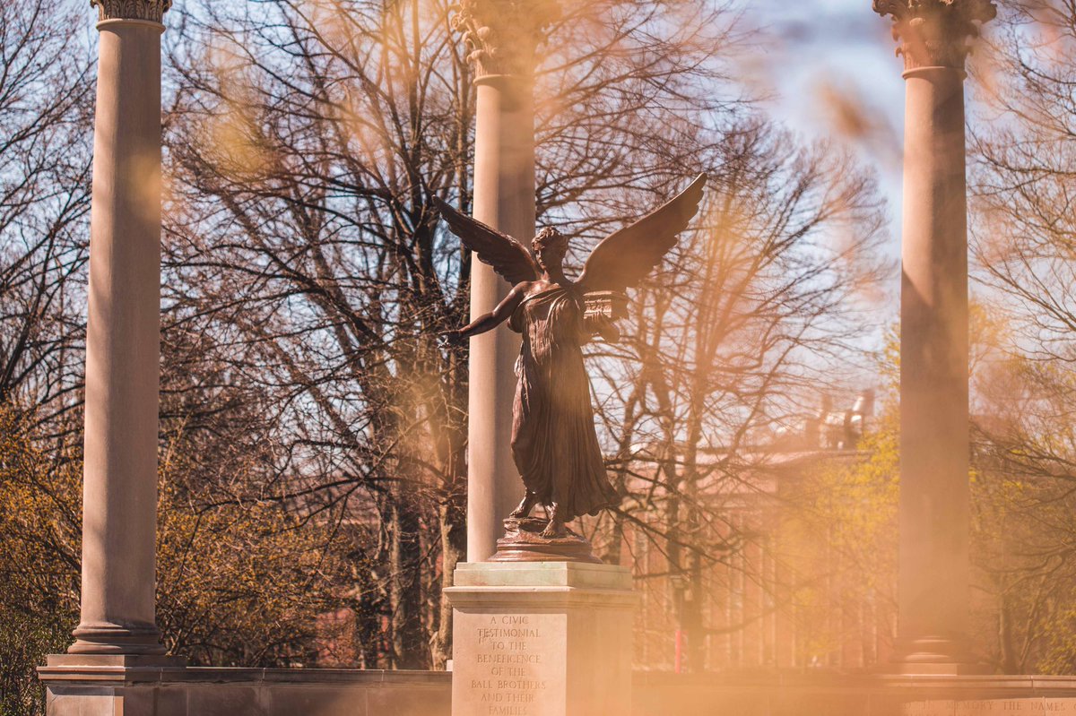 BSUCCIM's tweet photo. It's a beautiful day to fly. #ccimgrad #wefly

📸: @camtoner98 https://t.co/6e0zg7ixrH