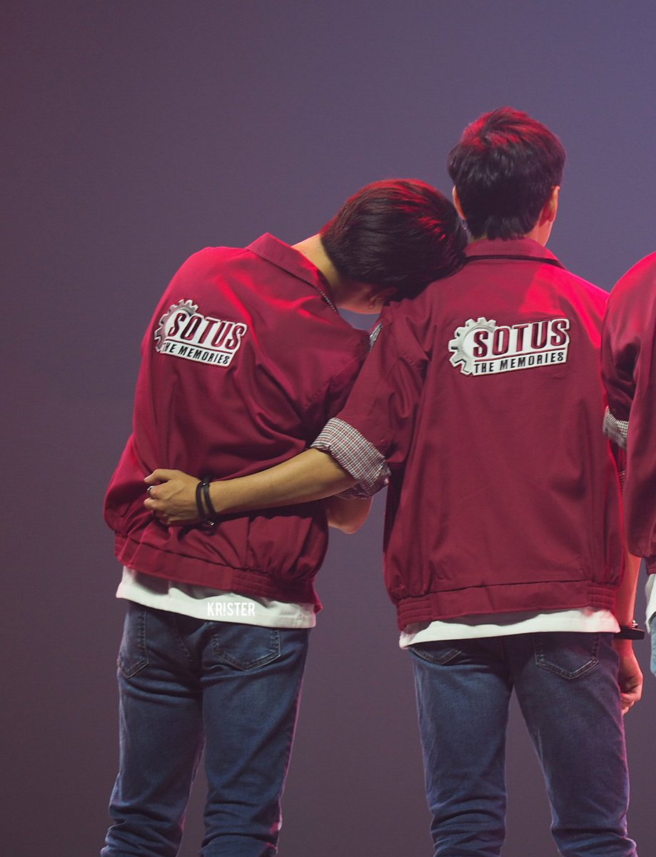 krister__'s tweet photo. โอ๋ๆๆ ไม่ต้องห่วงนะ
พี่สิงคอยปลอบอยู่ข้างๆน้า ☺

#SotusTheMemories 
#ทีมพีรญา 
#KristPerawat 
#SingtoPrachaya https://t.co/SfECTIn5zr