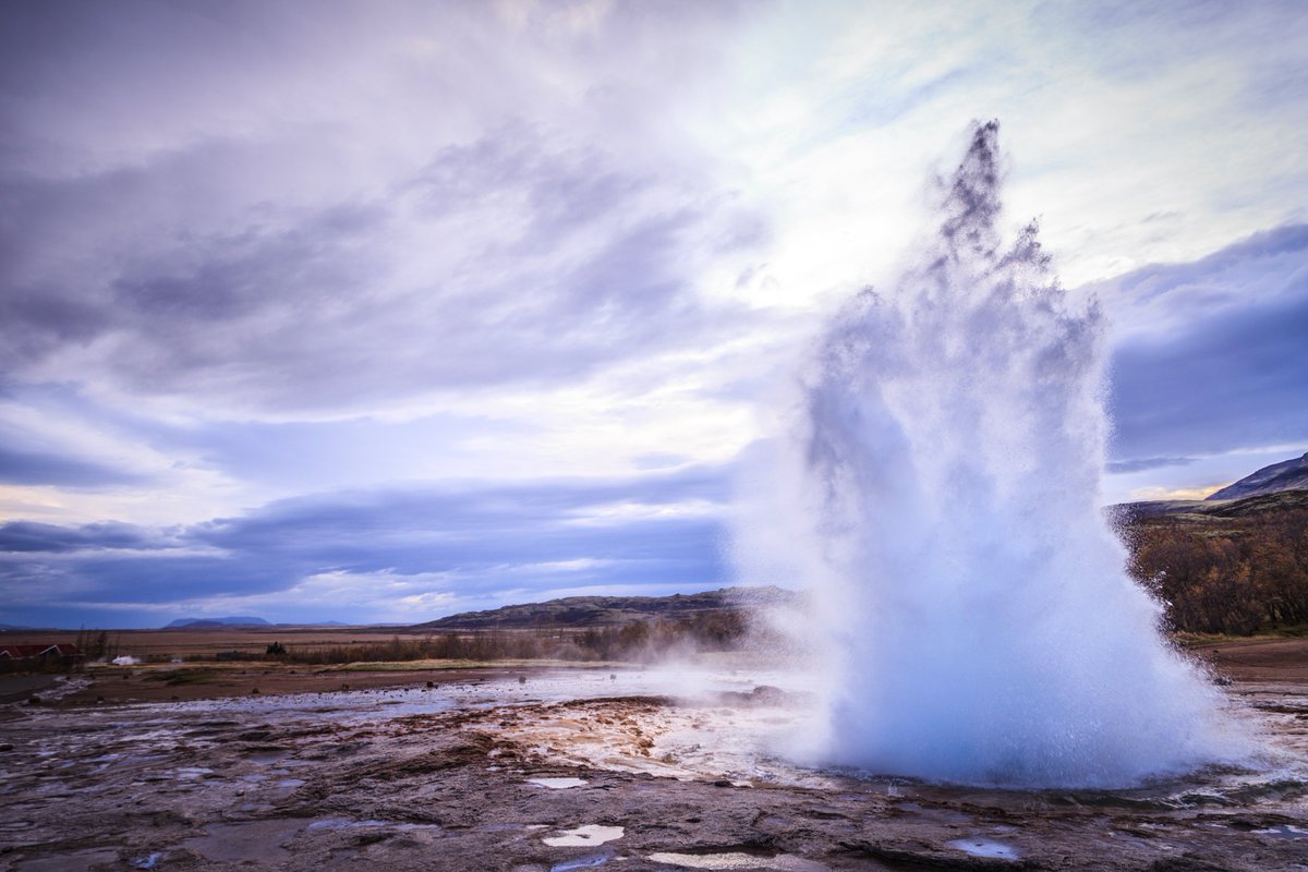 AskjaAudio's tweet photo. The power of nature in Iceland.
From the bowels of the earth, the Geyser of Strokkur is propelled to the sky.
ASKJA Origin Power Supply delivers an unprecedented energy to the system.
@AskjaAudio 
#AskjaAudio https://t.co/YIi3KQgiuY