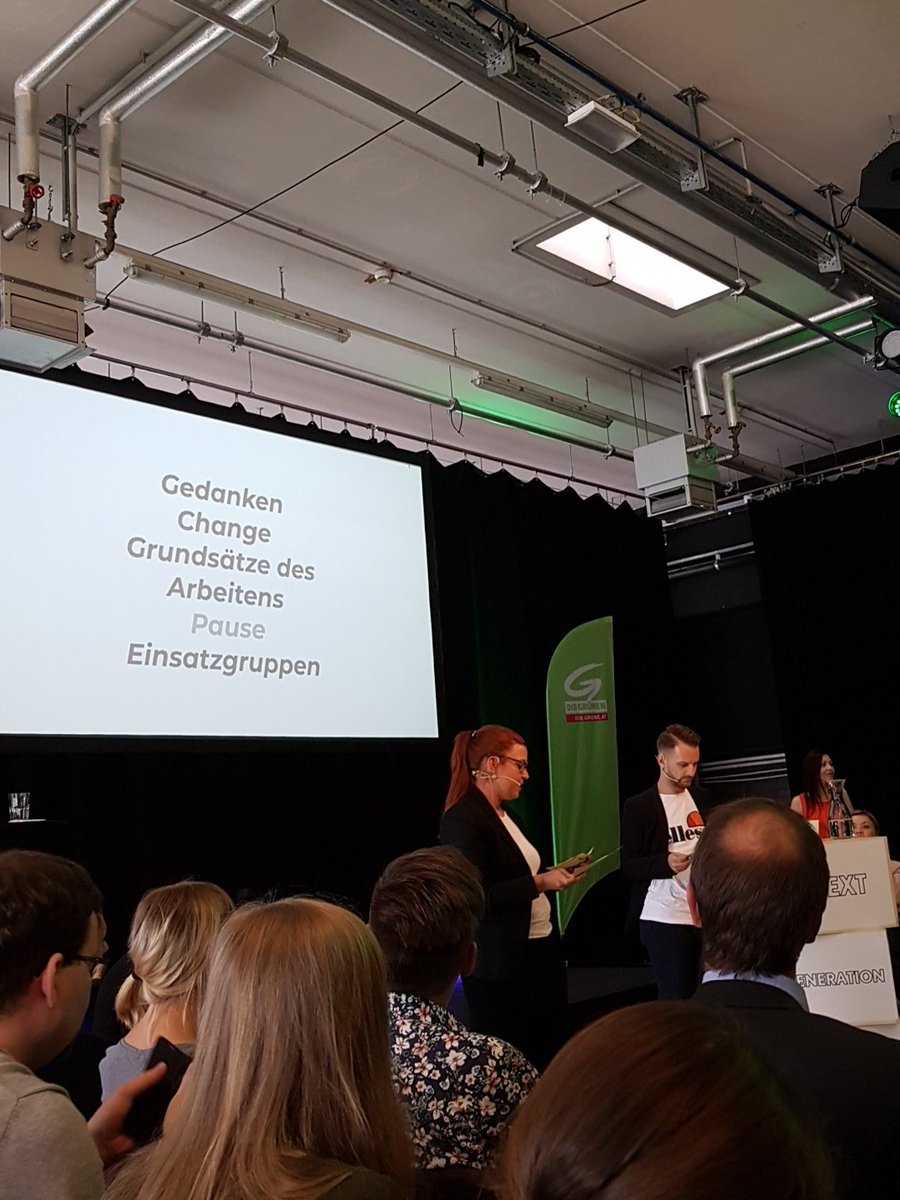 PhilipNeuhofer's tweet photo. @peterkraus und Nina Tomaselli moderieren das #nextgenerationlab
Alle, die jünger sind als die Partei, haben sich zusammengesetzt.

#grueneZukunft #Neustart #nextgeneration https://t.co/VhdJ0mradz