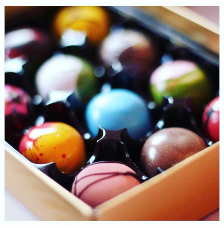 studiochoc's tweet image. Our collection boxes are fully stocked and ready for another week in our shop located in Cobden Chambers, or you can order a collection box online for delivery or collection. #StudioChocolate