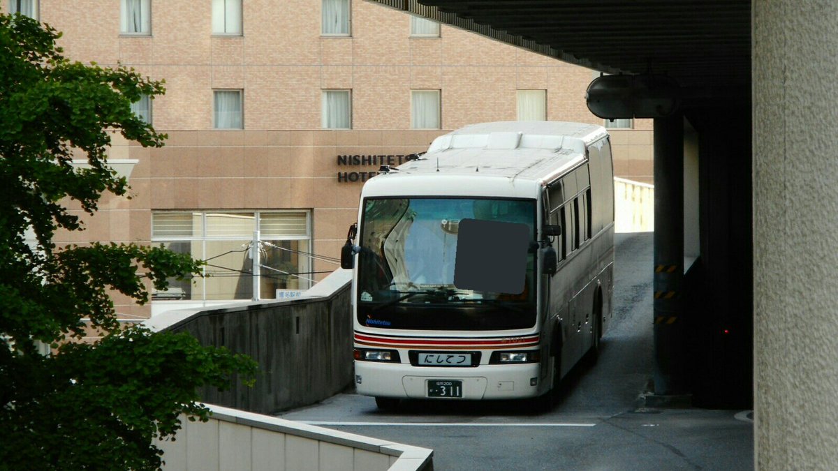 九しゅうbus A Twitter 西鉄観光バス 那 7021 西工 U Ru2ftab 福岡0か311 臨時 小石原 行き 西鉄観光バス カラーで親しまれていた旧塗装 今は見なくなったと思ったら本日たまたま博多btで発見 バスガイドさん付 来年も走ることを願うばかり 許可をとり撮影