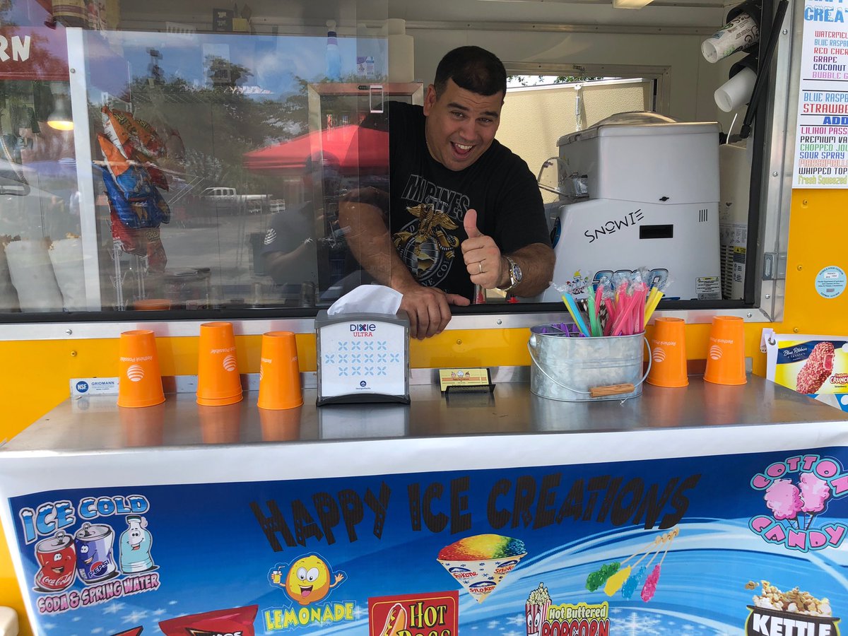 DemmetriusKnow3's tweet image. #Icecreamtruck #TeamAdvanced #WorldDomination promoting the Brand free drink cups paid by TeAmAdvanced . Onefla #AT&amp;amp;T