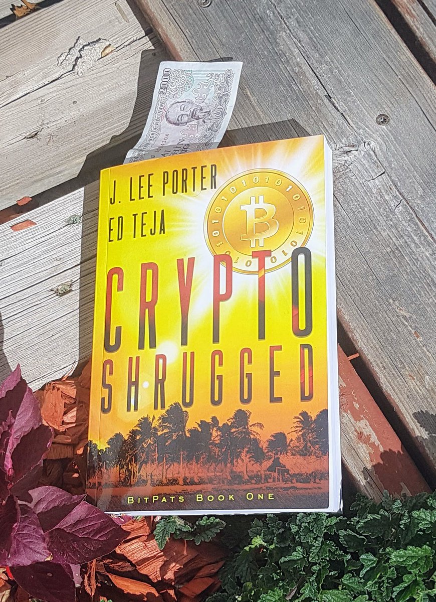 ETeja's tweet image. Vietnamese fiat currency makes a good bookmark... and appropriate. #bitcoin #Crypto #cryptofiction