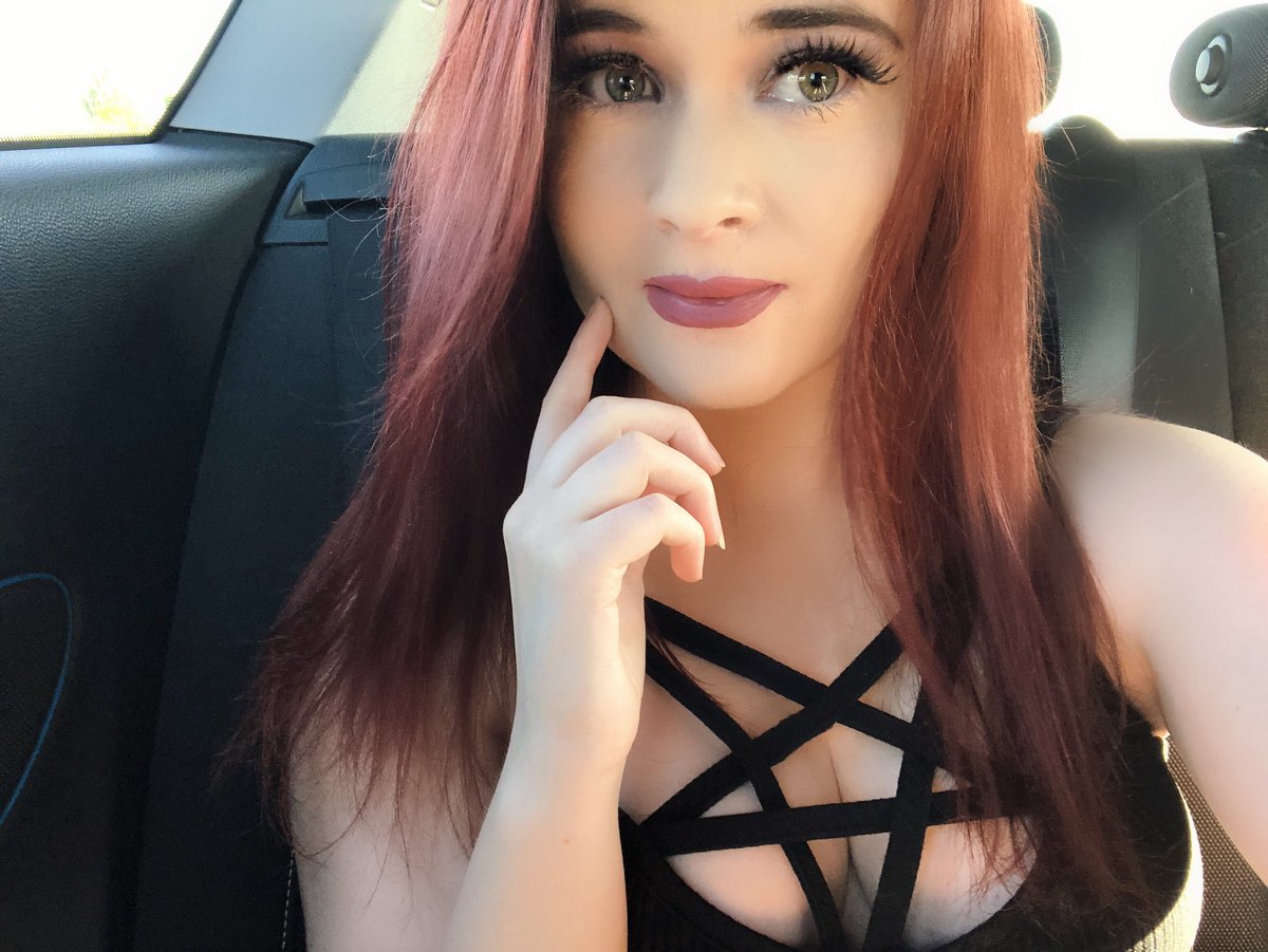 sarah 🕸♡ tweet media