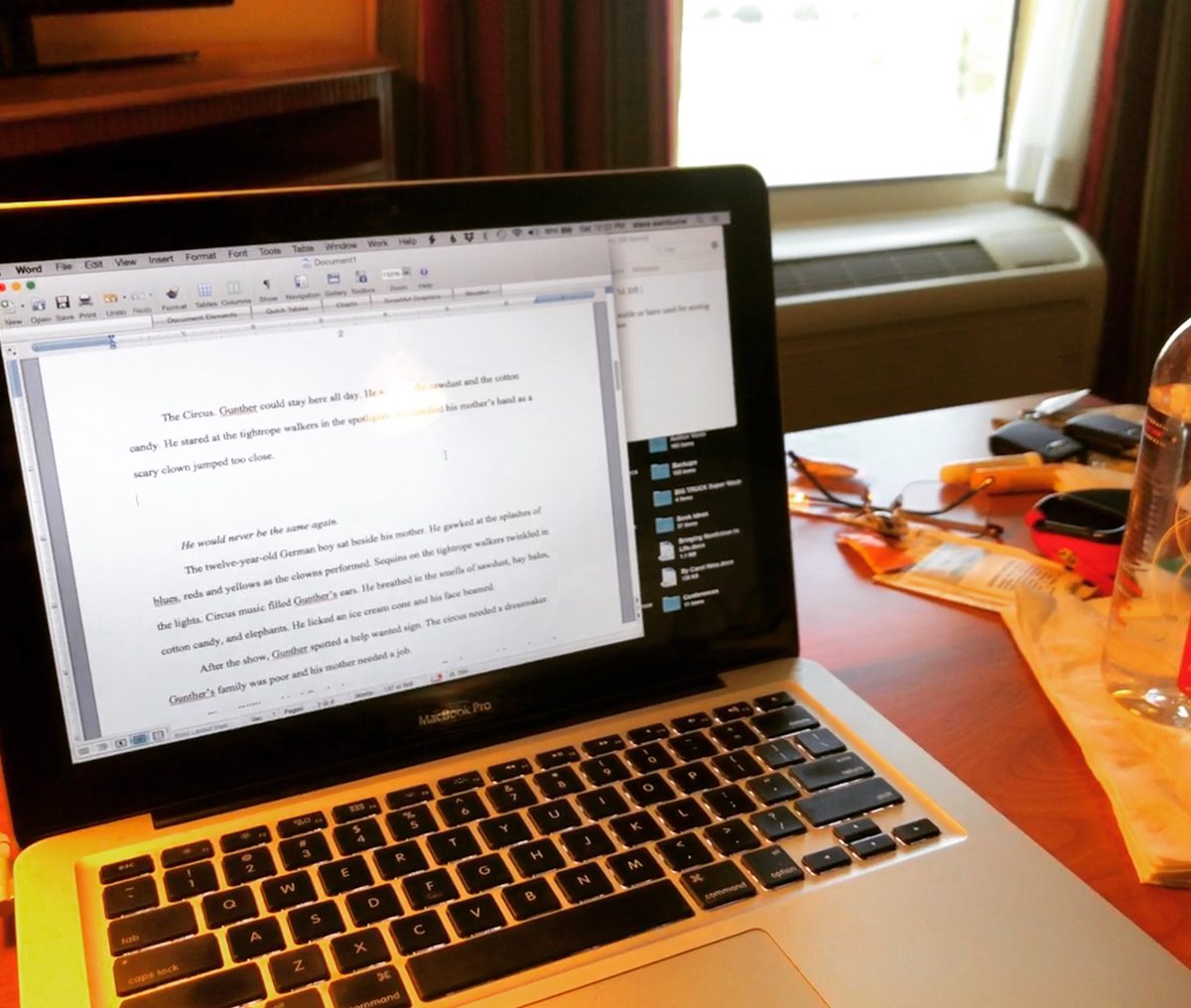 steverswinburne's tweet photo. I’m holed up for a weekend in a Texas Hampton Inn revising a picture book manuscript. #getitdownfixitup #strongverbs #cooldetails #hookthereader #goodwritingisintherewriting (not easy when this beautiful day wants me to go outside and play) https://t.co/lDu20doNYO