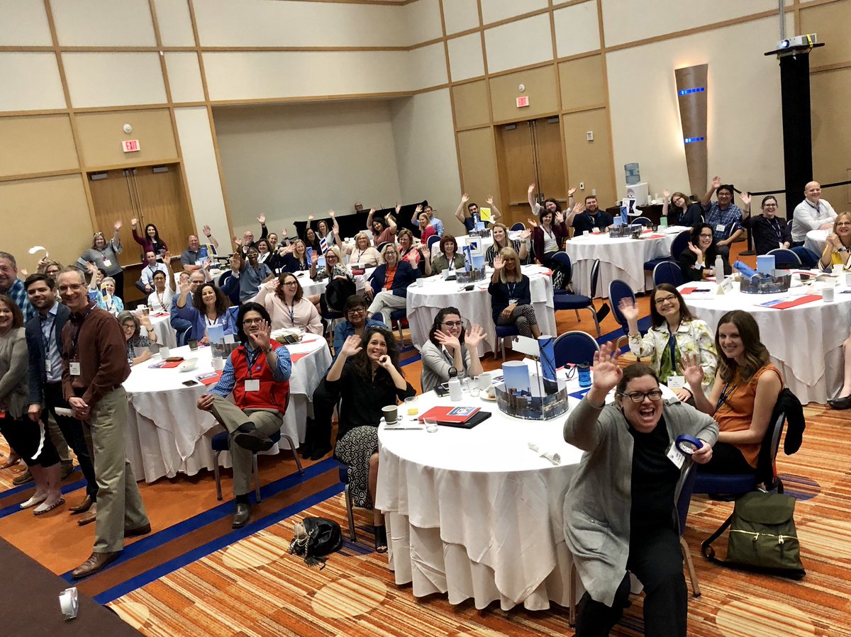 jeff15bennett's tweet photo. Inspiring being with @ACSCAN state leads and staff making a world of difference in the cancer fight. #PodiumView #FinishTheFight #ACSCAN #SLASummit2018 https://t.co/6zu3wo67cy