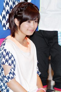 第628地区 ワイドーのヒロインてチーム鎧武のリカに似てるなと思って調べたら マジか 闘牛戦士ワイドー 仮面ライダー鎧武 T Co 33wryltwbb Twitter