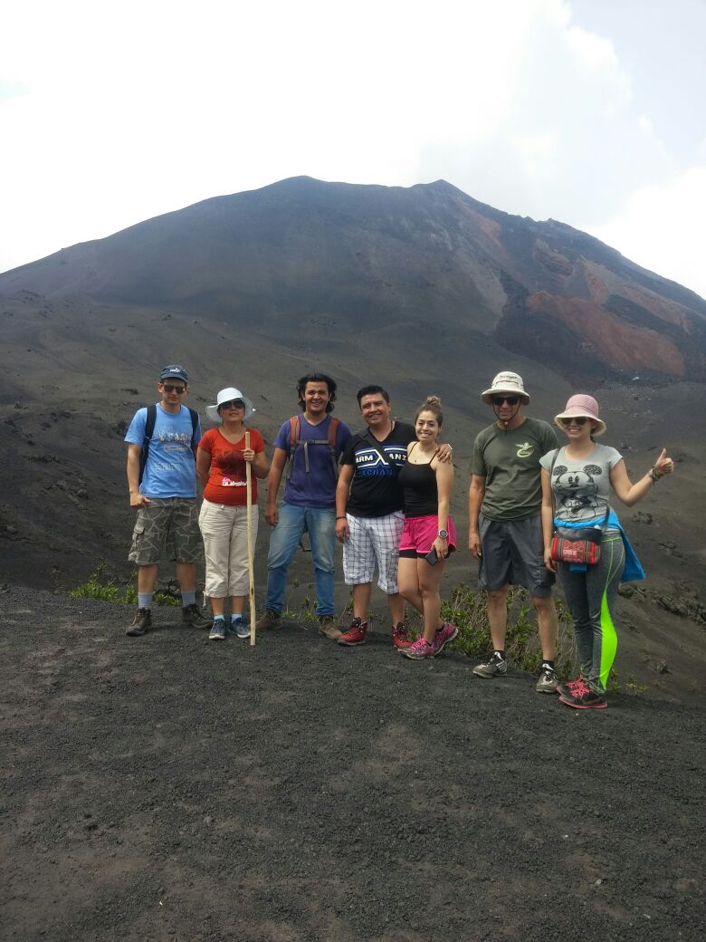 alltoursguate's tweet photo. Aventura en el Pacaya @PacayaPn el día de hoy!!! Vive a máximo la experiencia de visitar un volcán activo en #Guatemala #pacaya #Tours #vacaciones #Viajes #traveling #vacation #holiday #FindAResonToGo #TheBucketLife @VisitGuatemala @visitcentroamer @GrayLine https://t.co/qBnJU1HAZq