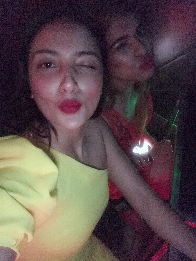 subhashreesotwe's tweet photo. #parttime @shreeyapandey https://t.co/CXh4eXtDqe