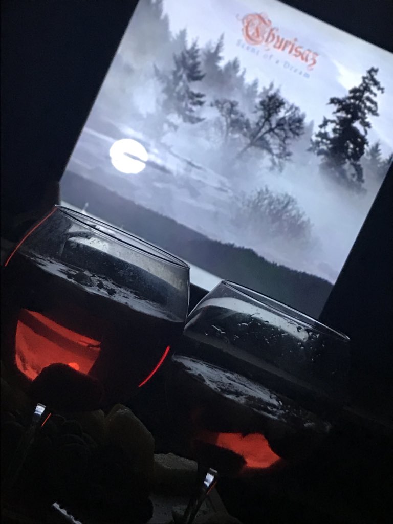 ŞARAP GIBIYIZ BU ARALAR İÇTIKÇE GUZELLEŞEN