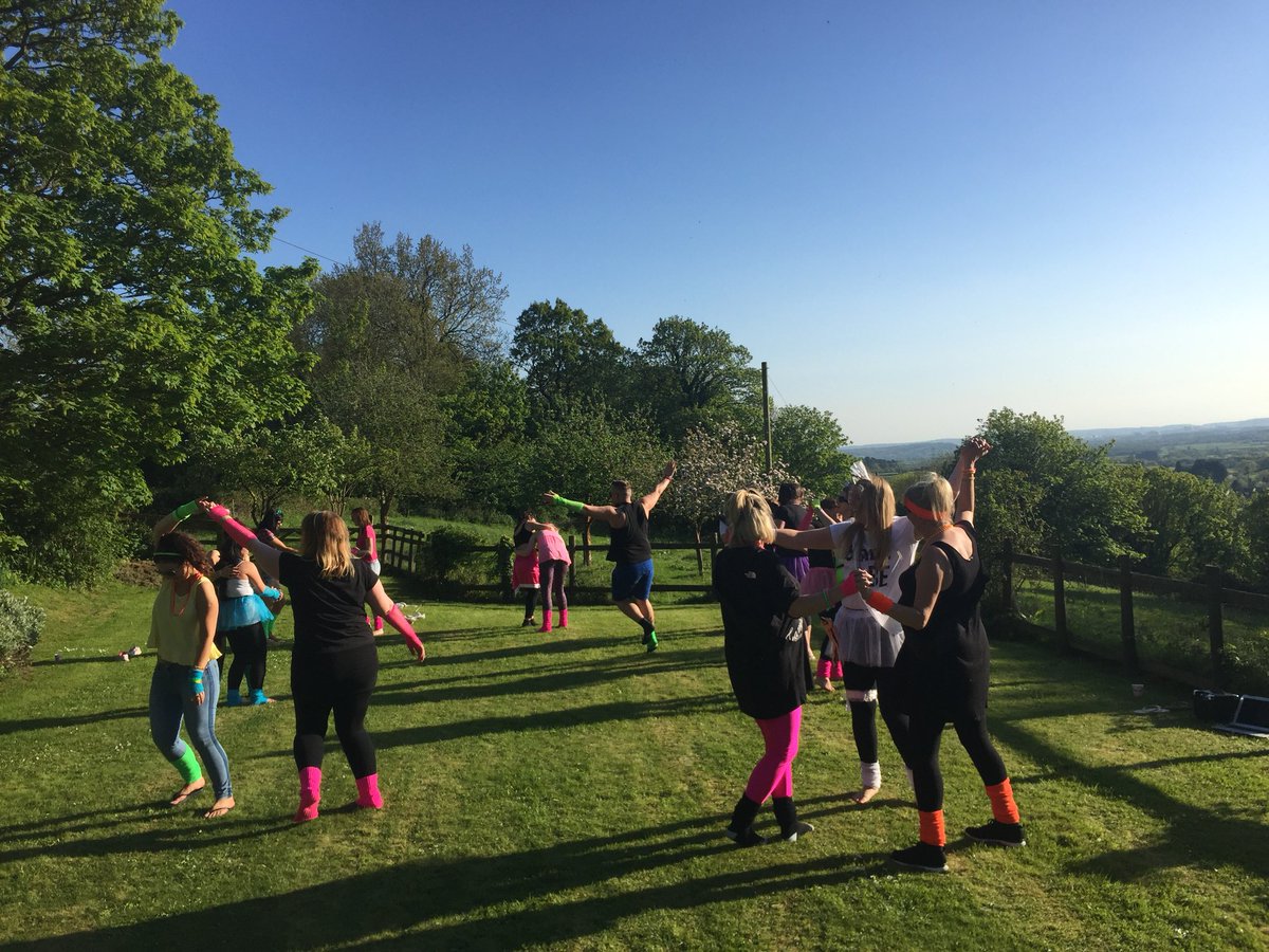 GemmaP_TCC's tweet photo. Kim’s hen party took their passion and made it happen in their sunny #80s #henparty just outside beautiful #bristol @CheerleadingCo https://t.co/66H7vZZxm0
