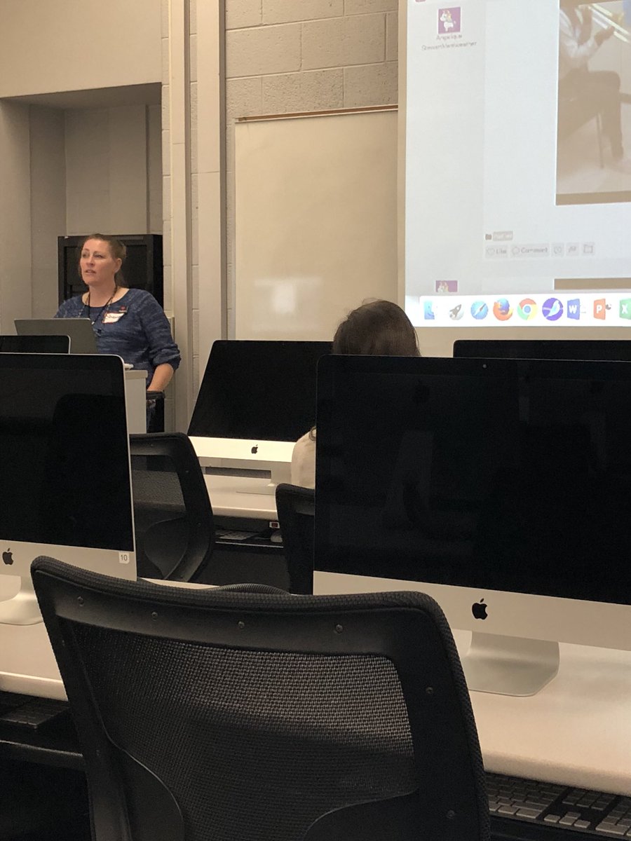 reneehink's tweet photo. Presenting! #edcampdetroit  #1PHASD https://t.co/nSSJOqCyDP
