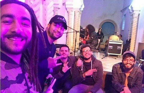 bourahlafanclub's tweet photo. Les DZ 🇩🇿🇩🇿 
@AnisBourahla1 @Redhareporter @abdoulgnawi #anisbourahla #vivarium #Villaabdelatif #Algeria #ALMOKHTALIF 
#Algerian #اندلسية #المخ_تالف #فنان #فن #جزائري #المخ_تالف #انيس_بورحلة #الاعلام #الصحافة #الفن #الجزاير #AlhaneWaChabab #spectacle #CAFCL #رمضان https://t.co/8a2MIO19A9