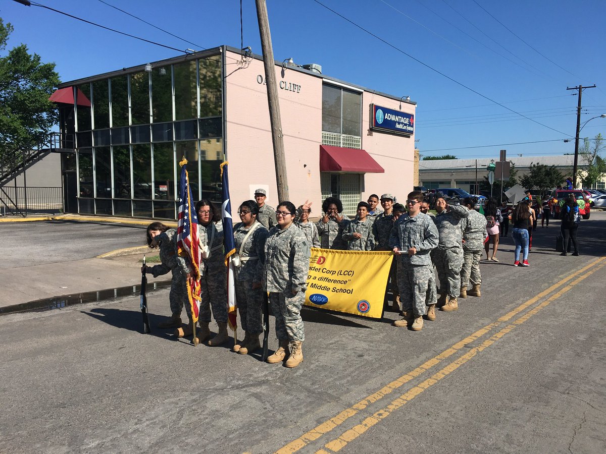 stockardlcc's tweet photo. We had a great time representing @Stockard_ms at the Oak Cliff Annual Cinco De Mayo parade today as the official Color Guard team to lead off the parade!! #flippingtheswitch #erasingthegap @stockardlcc https://t.co/4IWutrfE71