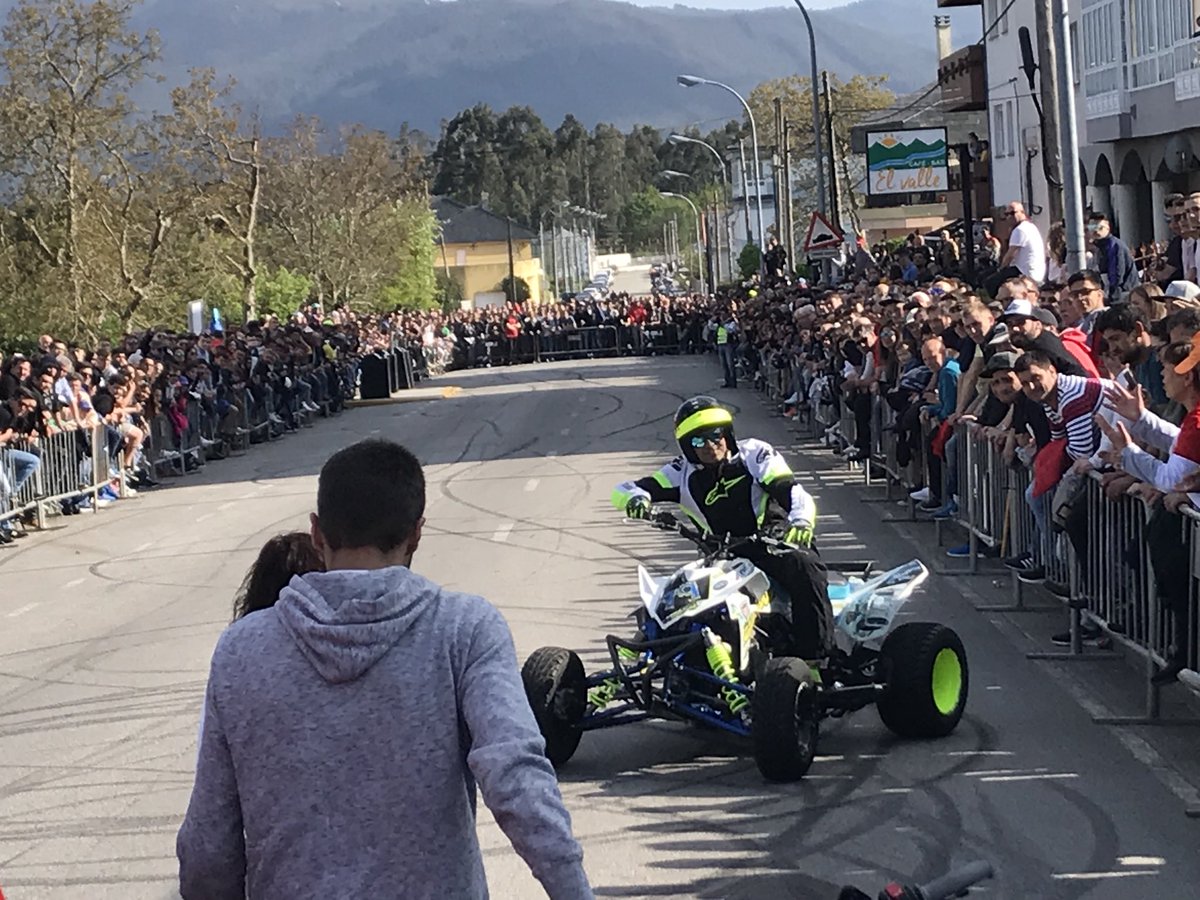 amb_burela's tweet photo. 🏍 #Sábado Motero en O Valadouro con #MotoClubeValdouro https://t.co/O843KFCHya