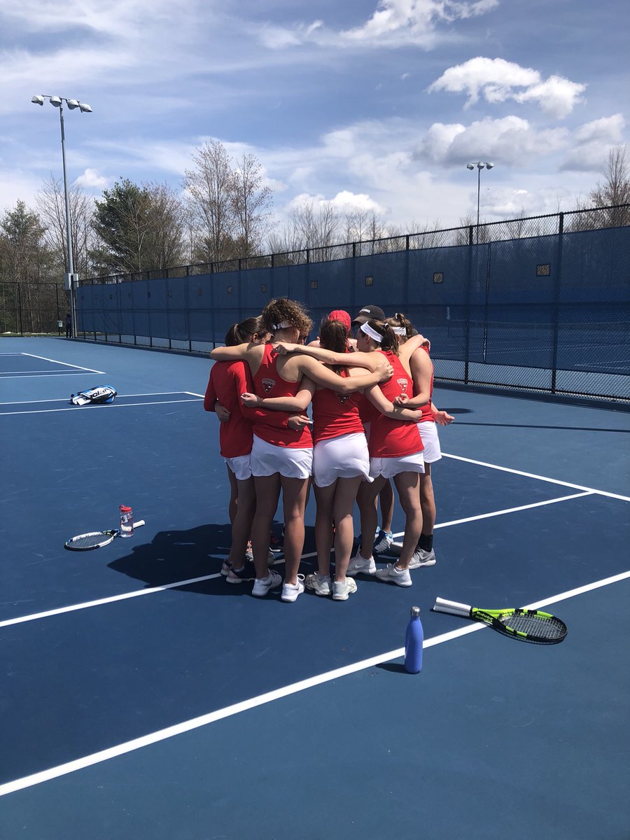 Last minute team huddle before the Saints take on Vassar in the Liberty League Semi-finals!