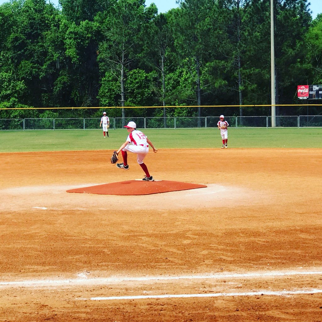 EnnisMommaX4's tweet photo. My boy doing work on the mound!! #Tanner12❤️ #BaseballLife❤️⚾️❤️ #CellblockStrong❤️ https://t.co/UddF8jXtao
