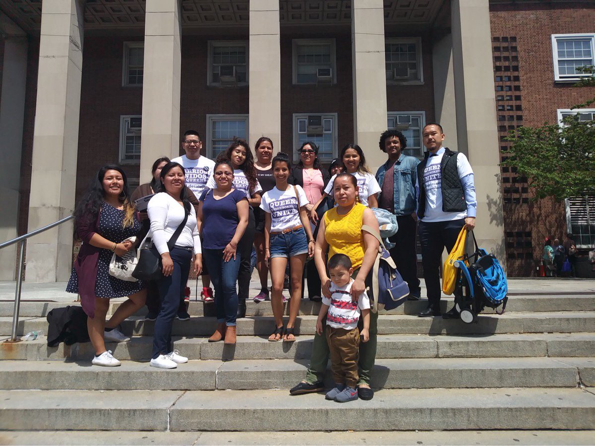 QueensBarrios's tweet image. Thank you to the QNU crew and PS89 parents for preparing, testifying, and following up after the @MelindaKatz on Thurs. Community ❤️

Our petition is still active and will remain so until the end of the #ULURP process 

change.org/p/melinda-katz…