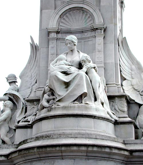 PMSA_Sculpture's tweet photo. OUR UPCOMING EVENT! GRANITE mini symposium 'FROM source to SCULPTURE' HEAR @peterpeterwang RA FRBS discuss his granite work HEAR Dr. Philip Ward-Jackson on Victorian granite and Dr. @R_Siddall on granite geology, public art and more BOOK UP! 18 MAY https://t.co/7s57wJZLHz … https://t.co/AmsdopJNV6