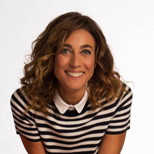 Si aquest tuit aconsegueix 1.714 retuits, Helena Garcia Melero farà un últim anunci del 012 (la Generalitat al teu costat) gravat a Sant Esteve de les Roures!